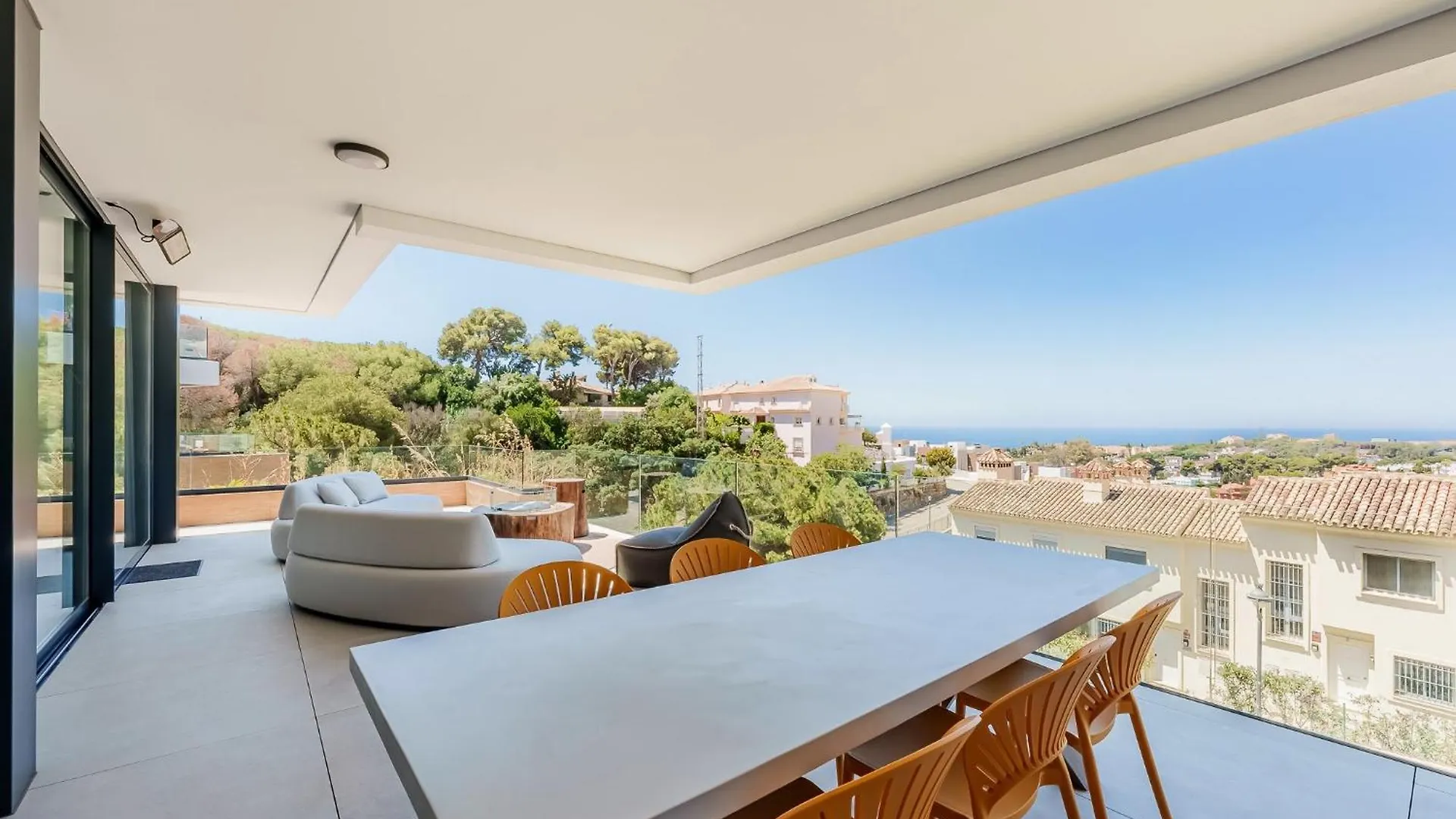 Apartment Villa Vida - Luxury Panorama Seaview Penthouse In Organic-Boho Design With Pool, Gym, Spa Marbella