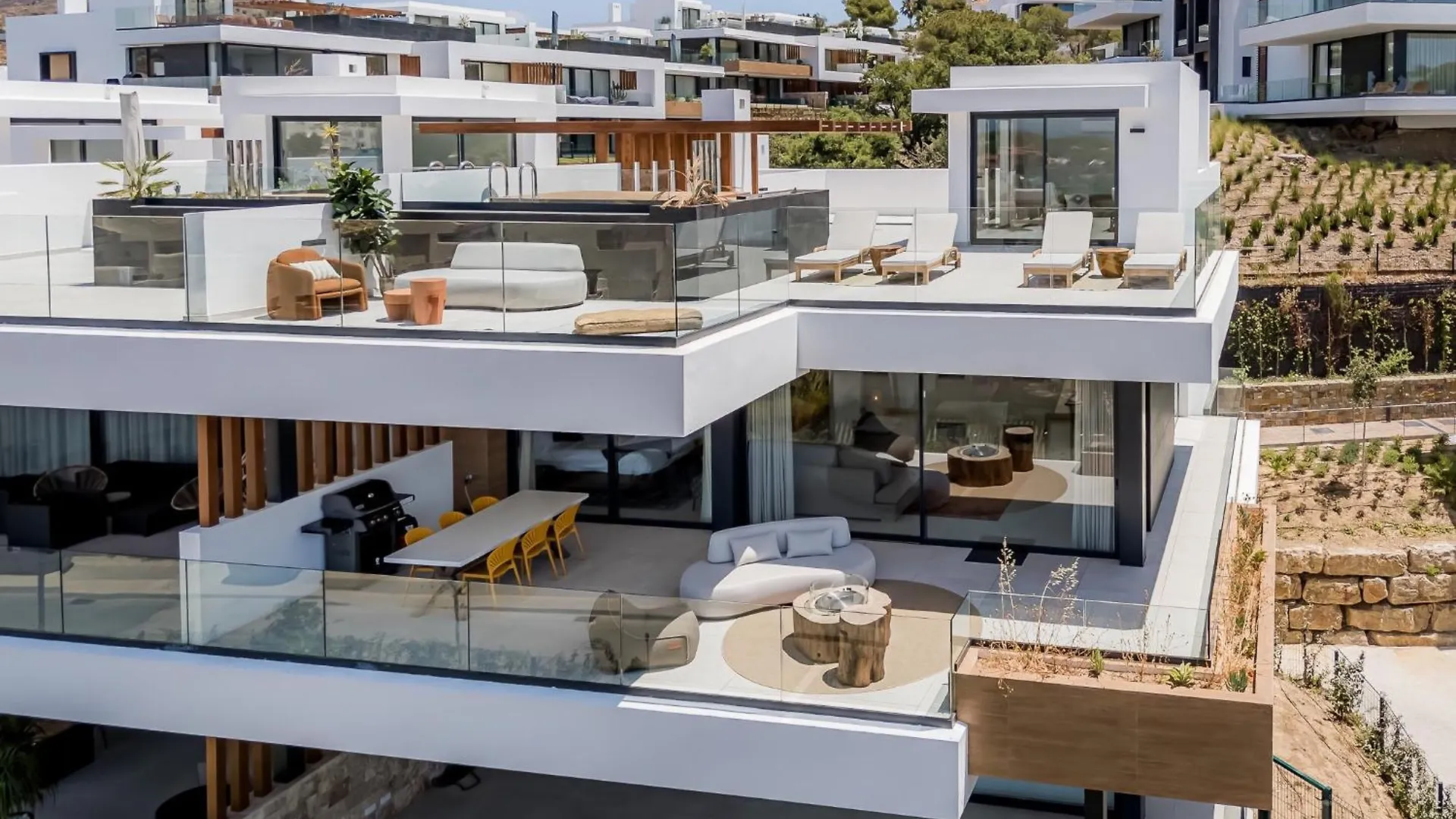 Apartment Villa Vida - Luxury Panorama Seaview Penthouse In Organic-Boho Design With Pool, Gym, Spa Marbella