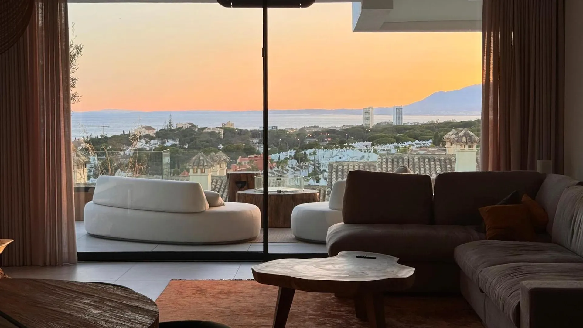 Villa Vida - Luxury Panorama Seaview Penthouse In Organic-Boho Design With Pool, Gym, Spa Marbella Spain